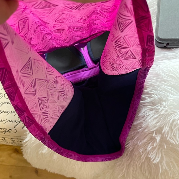 L.L. Bean Magenta V-Neck Tankini Padded Swimsuit Top Adjustable - Picture 7 of 8